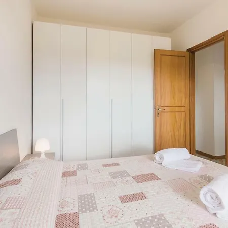 アパート Three-bedroom In Rosa Te アルバ・アドリアティカ